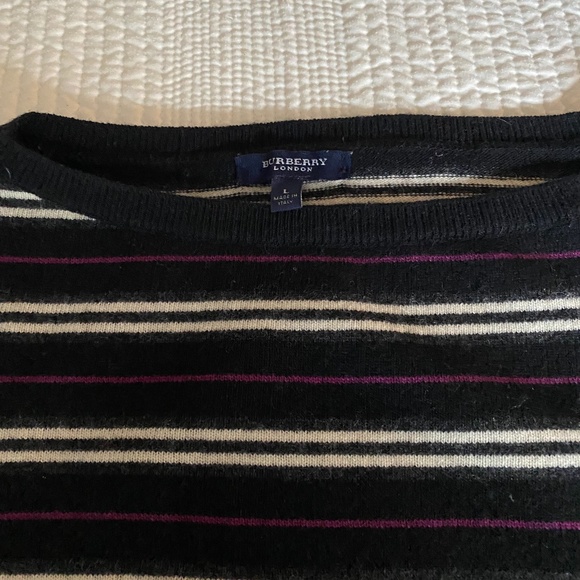 Burberry sweater - Picture 1 of 3